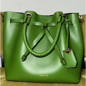 MICHAEL MICHAEL KORS Blakely Leather Bucket Bag